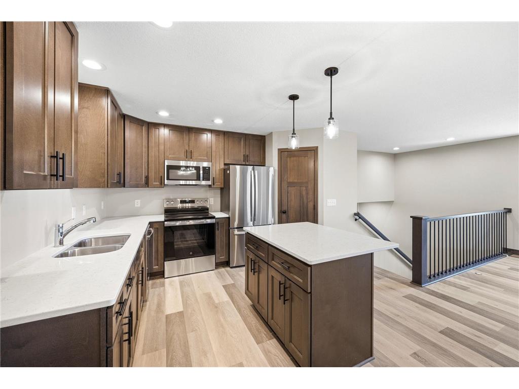 800 Texas Avenue NW Hutchinson MN 55350 7038293 image5
