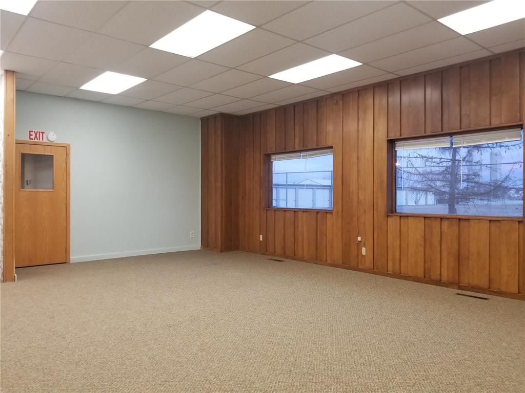 800 W College Drive Marshall MN 56258 6652458 image10