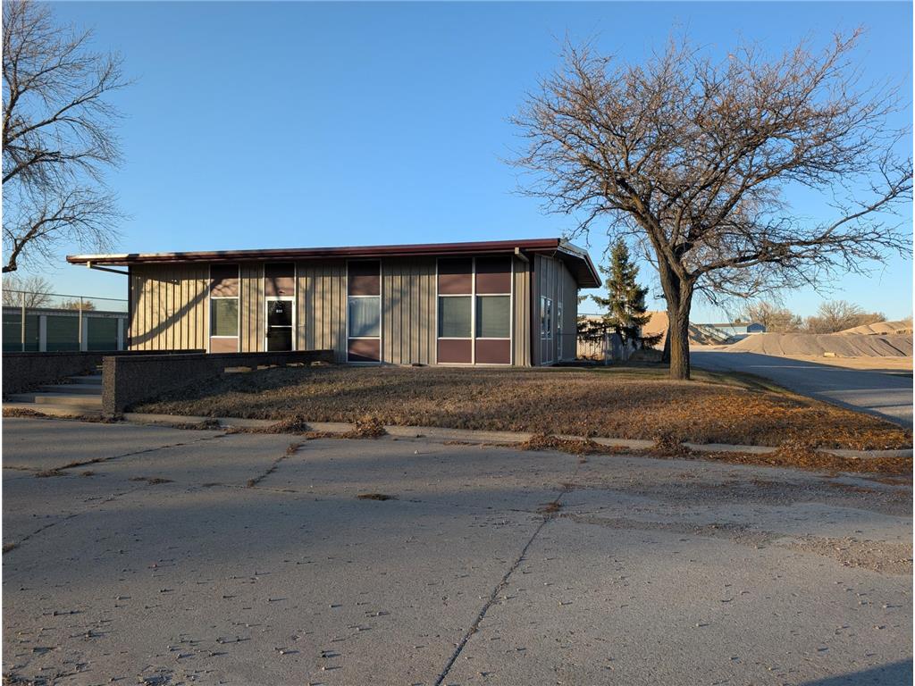 800 W College Drive Marshall MN 56258 6652458 image14