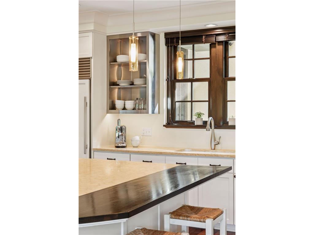 800 Westwood Drive S Golden Valley MN 55416 6786731 image22