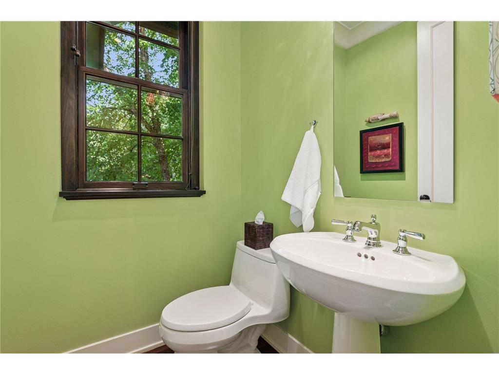 800 Westwood Drive S Golden Valley MN 55416 6786731 image41