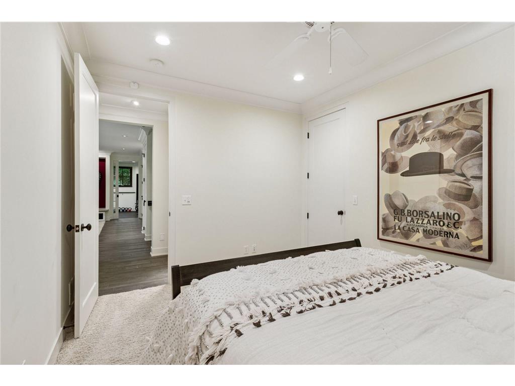 800 Westwood Drive S Golden Valley MN 55416 6786731 image70