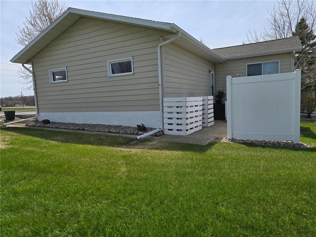 800 Willow Springs Road Detroit Lakes MN 56501 7072295 image28