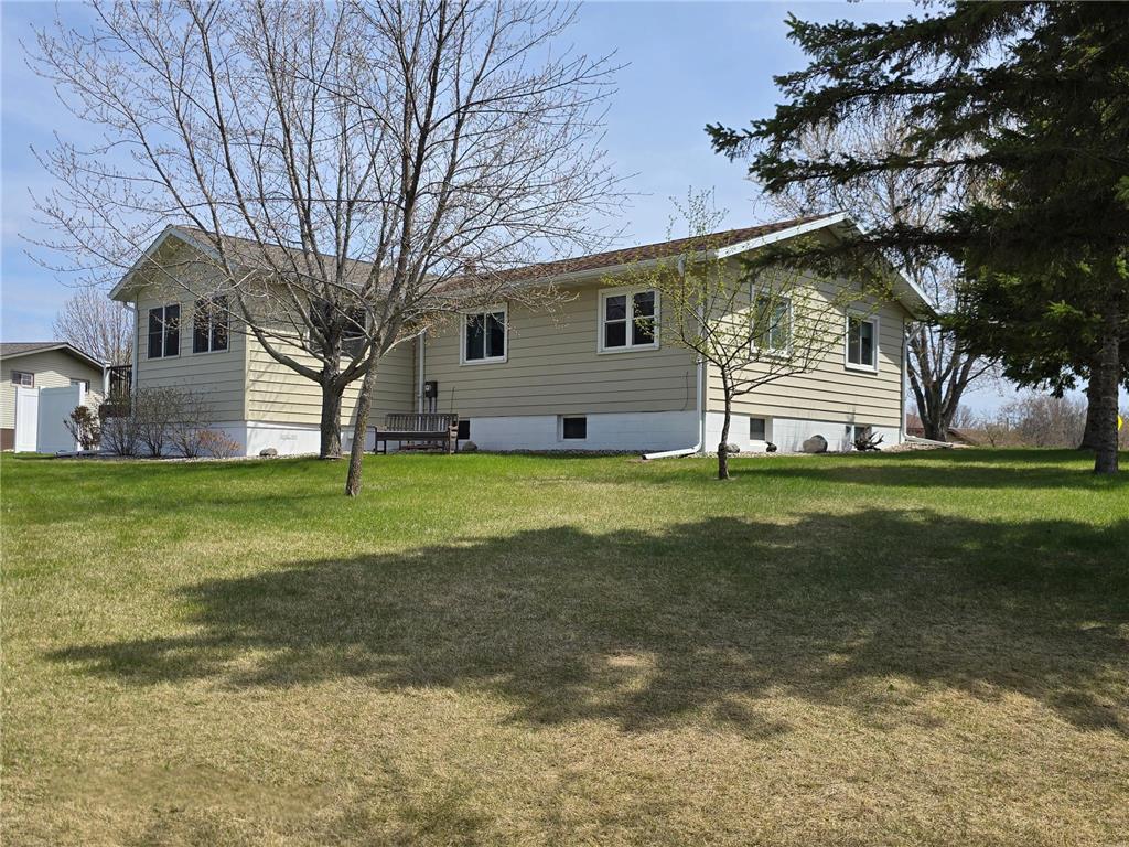 800 Willow Springs Road Detroit Lakes MN 56501 7072295 image3