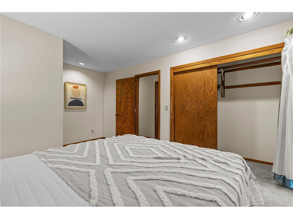 8000 Hill Trail N Lake Elmo MN 55042 - Demontreville 7095467 image68