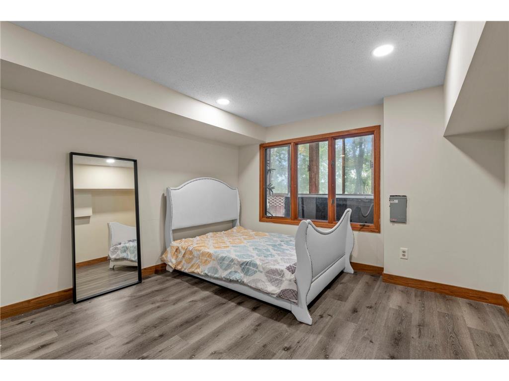 8000 Hill Trail N Lake Elmo MN 55042 - Demontreville 7095467 image76