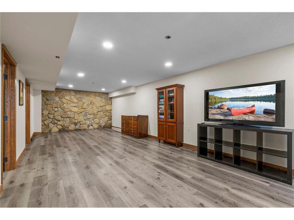8000 Hill Trail N Lake Elmo MN 55042 - Demontreville 7095467 image78