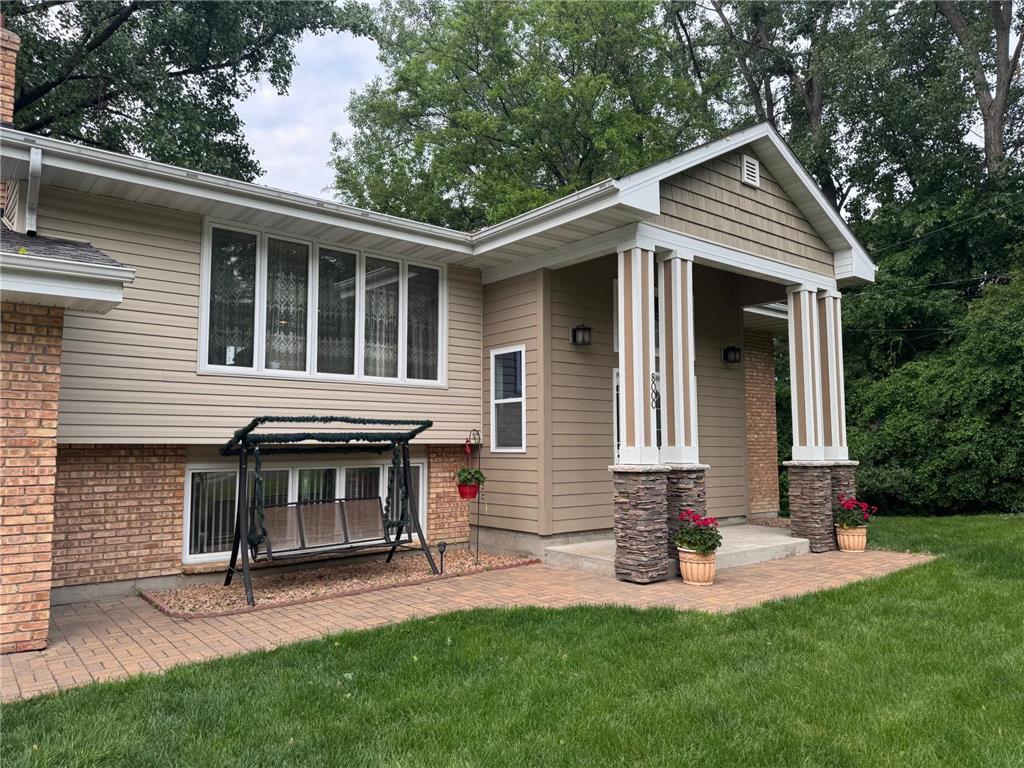 8000 Winnetka Heights Drive Golden Valley MN 55427 6731767 image2