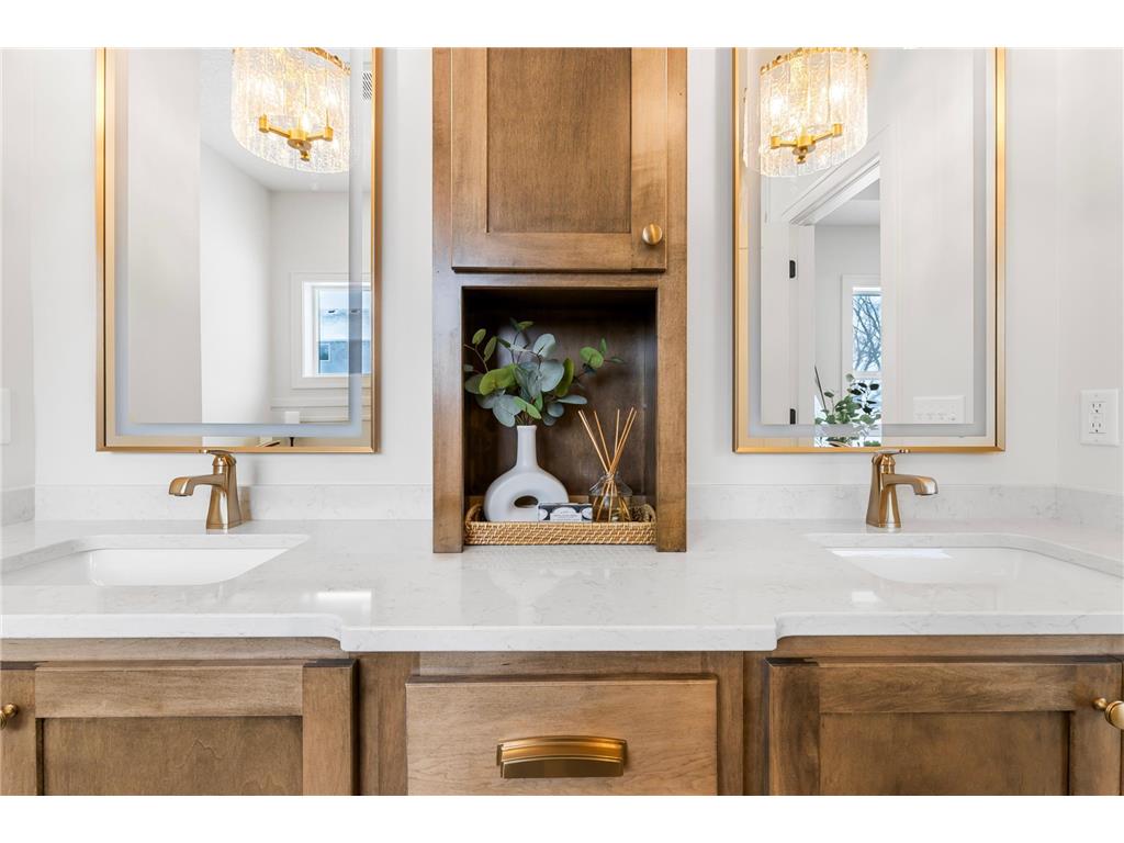 8006 201st Street W Lakeville MN 55044 7023437 image32