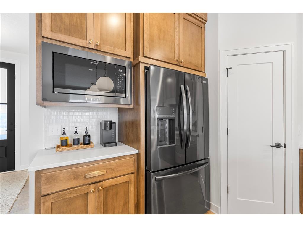 8006 201st Street W Lakeville MN 55044 7023437 image9