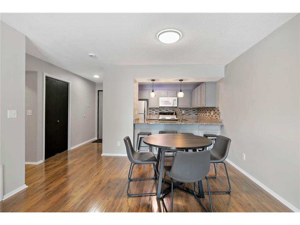 8007 Xerxes Avenue S #A101 Bloomington MN 55431 7000758 image10