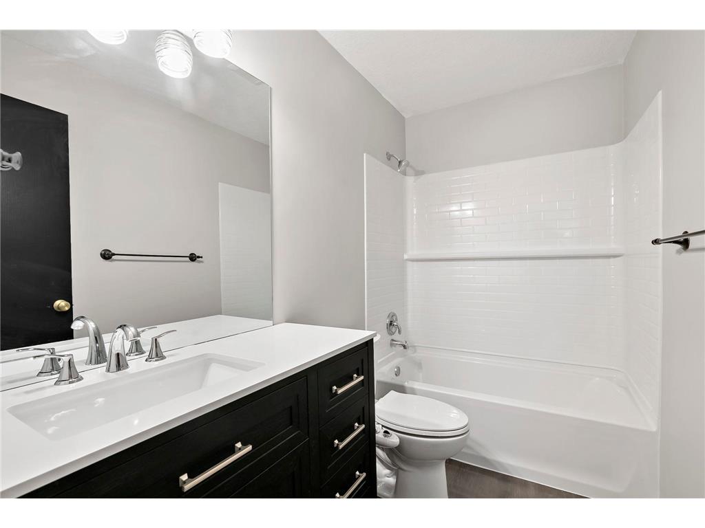 8007 Xerxes Avenue S #A101 Bloomington MN 55431 7000758 image14