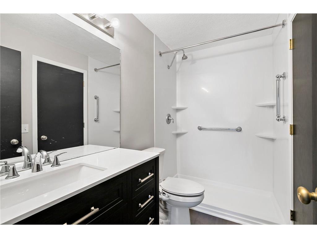8007 Xerxes Avenue S #A101 Bloomington MN 55431 7000758 image16