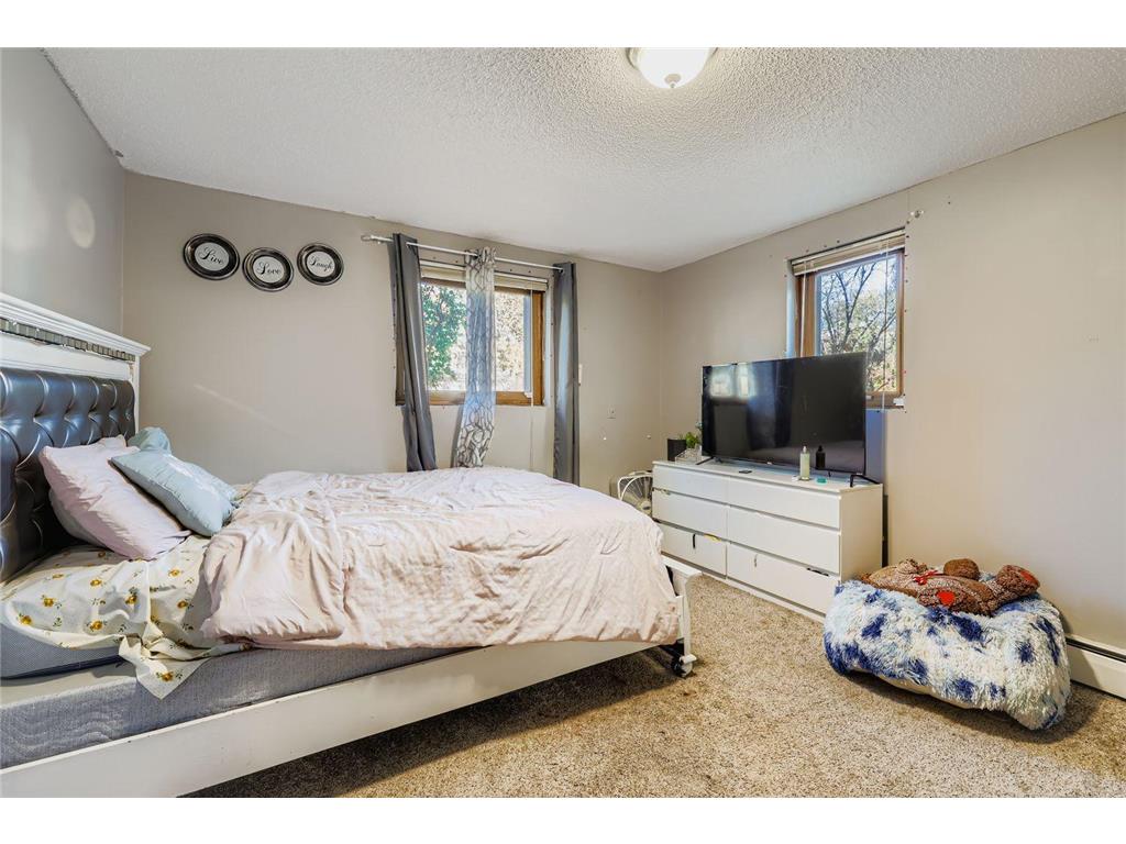 8009 Douglas Drive N Brooklyn Park MN 55443 6812229 image18