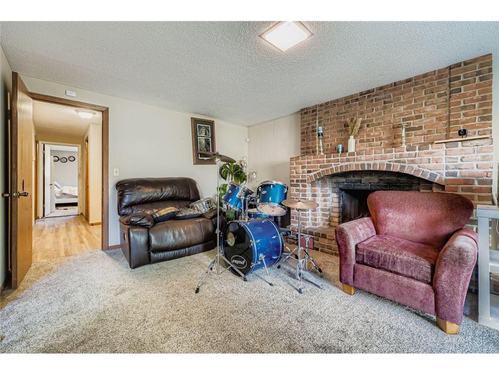 8009 Douglas Drive N Brooklyn Park MN 55443 6812229 image22