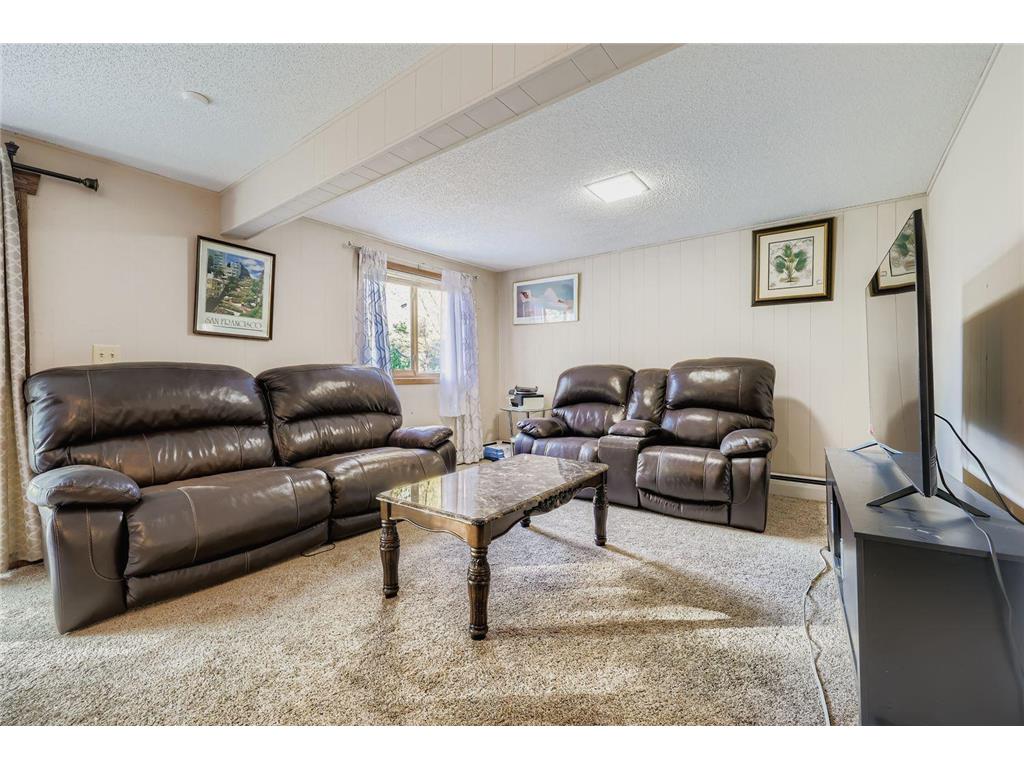 8009 Douglas Drive N Brooklyn Park MN 55443 6812229 image24