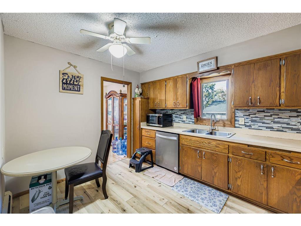 8009 Douglas Drive N Brooklyn Park MN 55443 6812229 image8