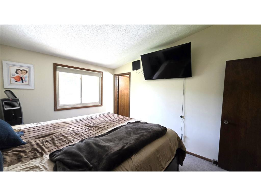 8009 Edgewood Avenue N Brooklyn Park MN 55445 7082732 image12