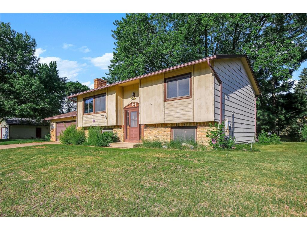 8009 Noble Avenue N Brooklyn Park MN 55443 7094977 image1