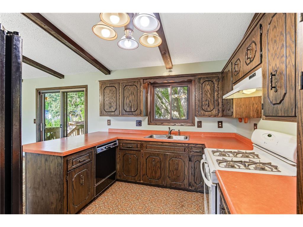 8009 Noble Avenue N Brooklyn Park MN 55443 7094977 image13