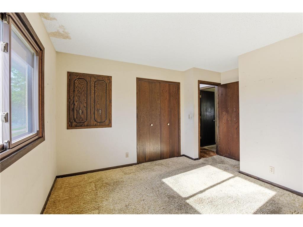 8009 Noble Avenue N Brooklyn Park MN 55443 7094977 image17