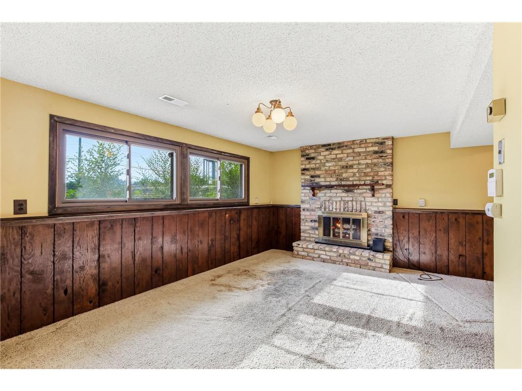 8009 Noble Avenue N Brooklyn Park MN 55443 7094977 image23