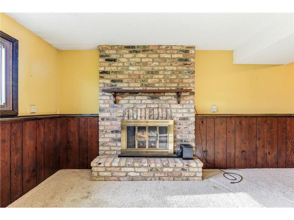 8009 Noble Avenue N Brooklyn Park MN 55443 7094977 image24