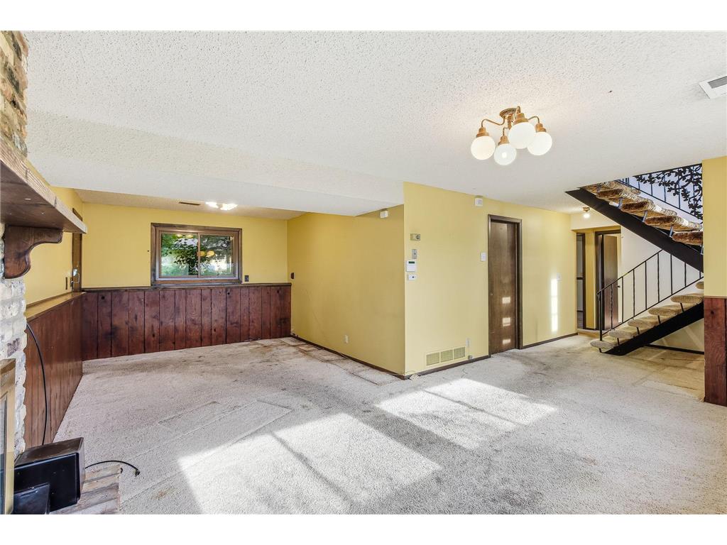 8009 Noble Avenue N Brooklyn Park MN 55443 7094977 image25