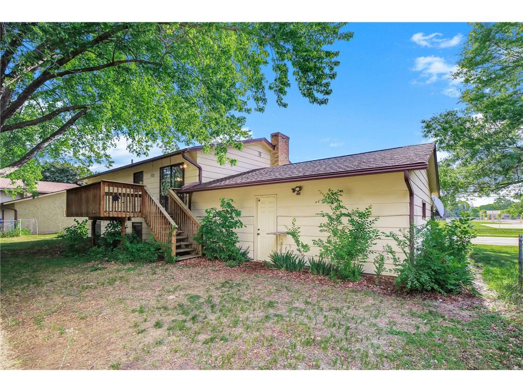 8009 Noble Avenue N Brooklyn Park MN 55443 7094977 image28