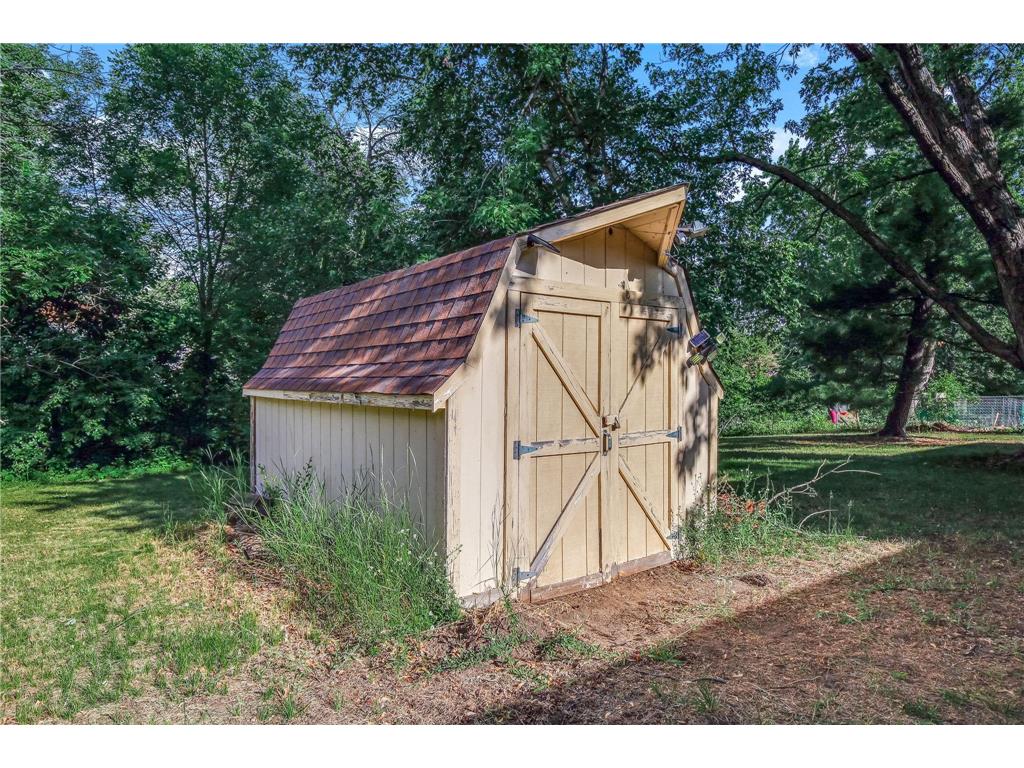 8009 Noble Avenue N Brooklyn Park MN 55443 7094977 image30