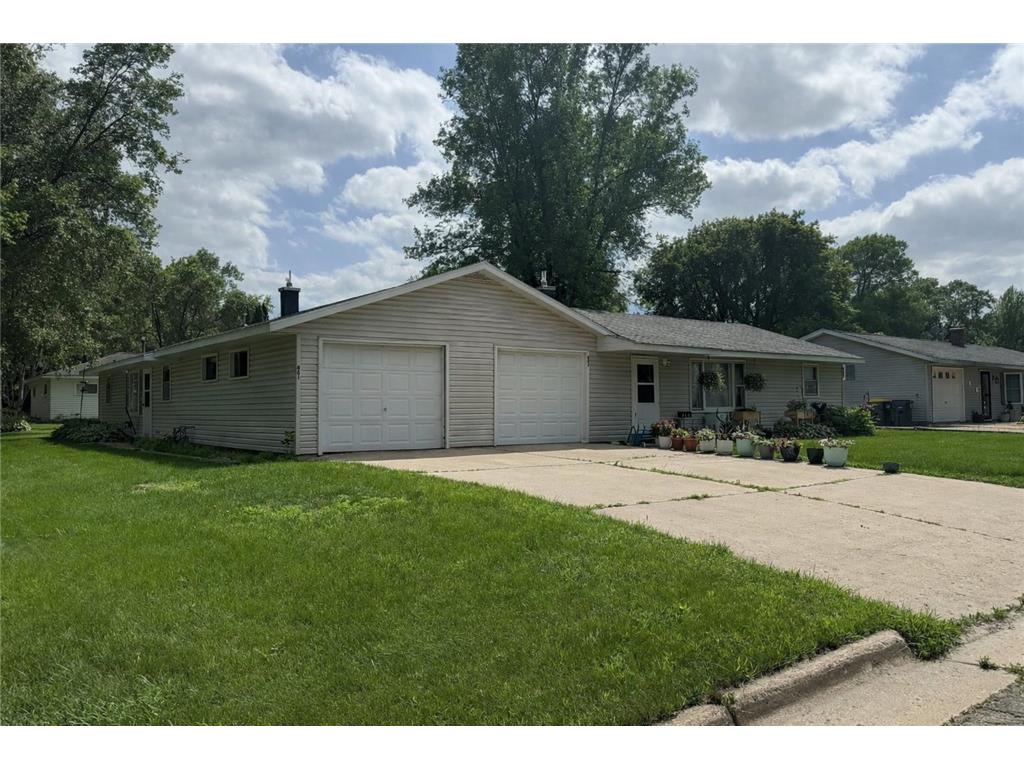 801 14th Avenue SW Willmar MN 56201 7003149 image1
