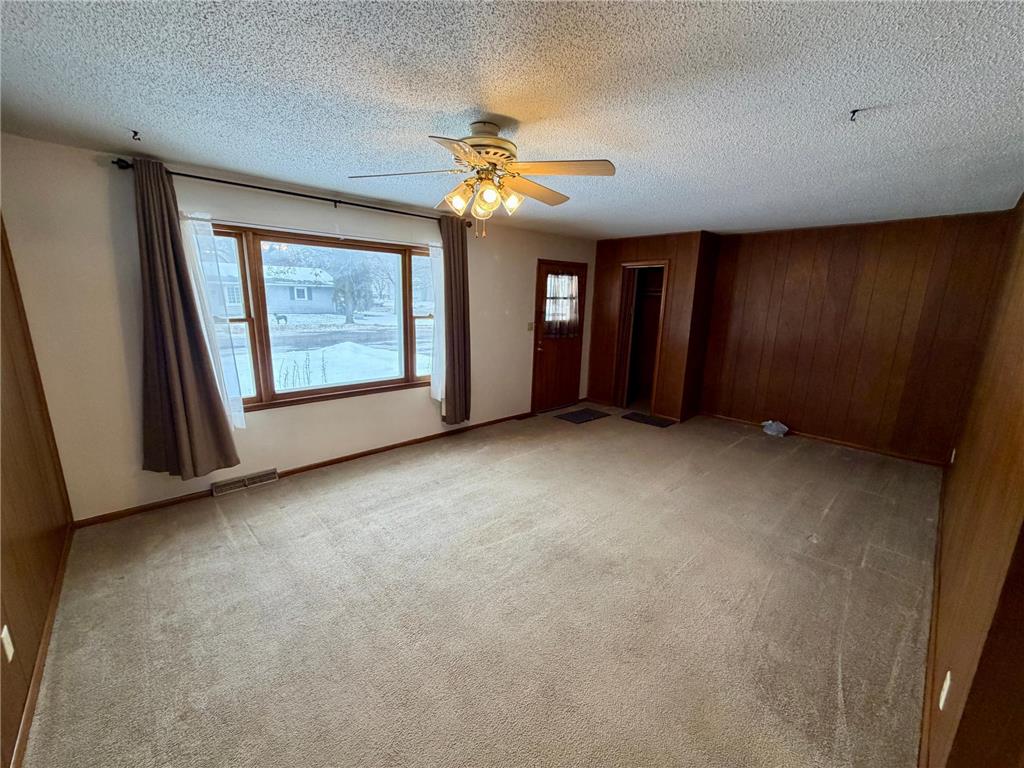 801 14th Avenue SW Willmar MN 56201 7003149 image42