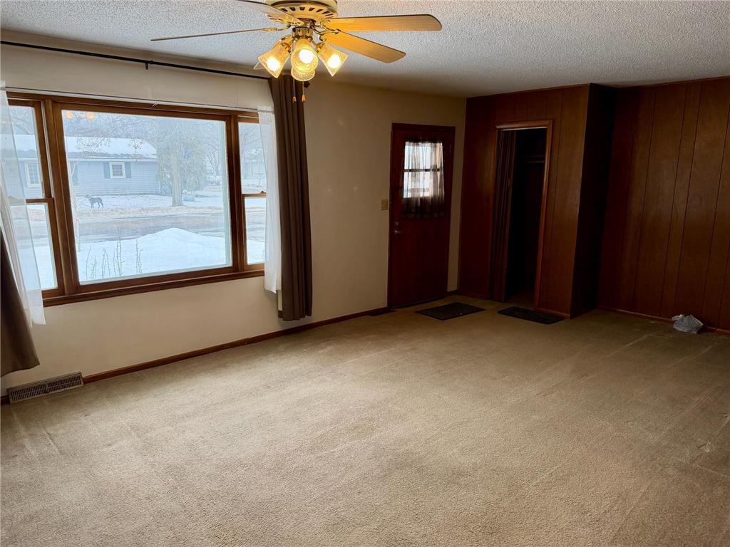 801 14th Avenue SW Willmar MN 56201 7003149 image51