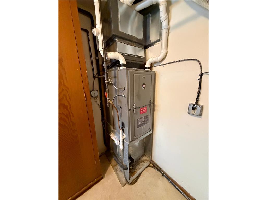 801 14th Avenue SW Willmar MN 56201 7003149 image53