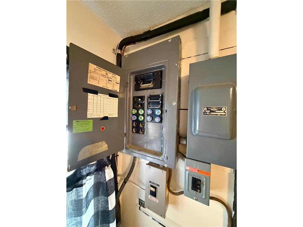 801 14th Avenue SW Willmar MN 56201 7003149 image58