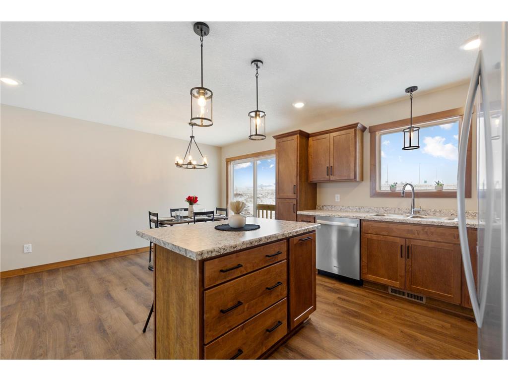 801 2nd St SE Dodge Center MN 55927 7005657 image21