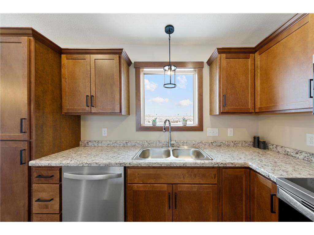 801 2nd St SE Dodge Center MN 55927 7005657 image22