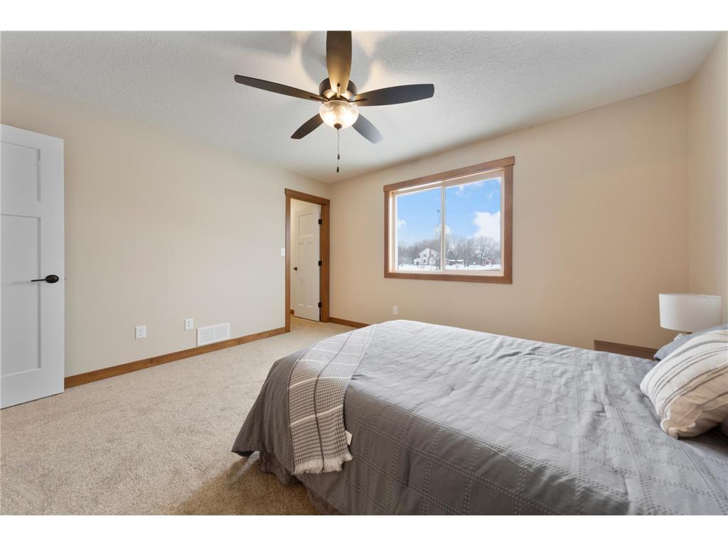 801 2nd St SE Dodge Center MN 55927 7005657 image25