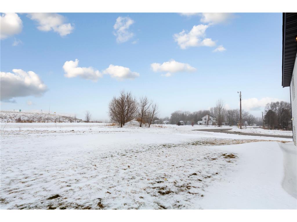 801 2nd St SE Dodge Center MN 55927 7005657 image9