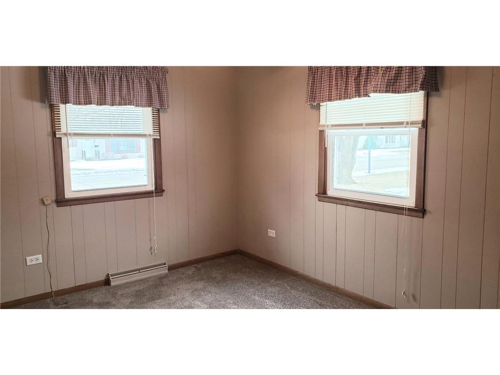 801 3rd Street SW Wells MN 56097 7016993 image16