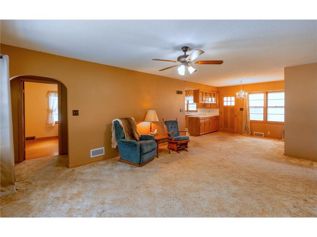 801 4th Avenue SW Wells MN 56097 7068637 image7