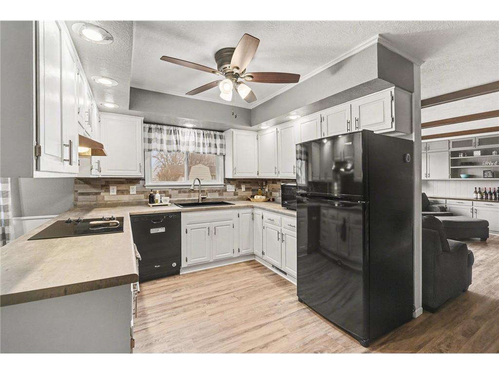 801 6th Avenue SE Pipestone MN 56164 7027660 image6