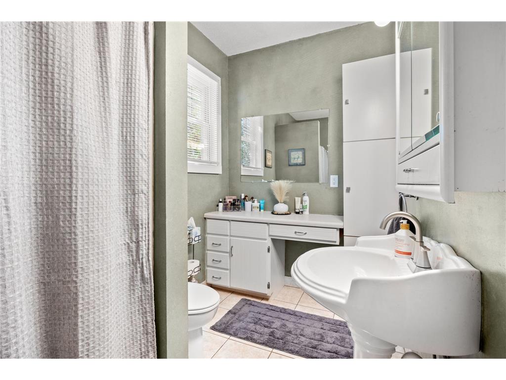 801 Carver Street N Winthrop MN 55396 6793709 image13