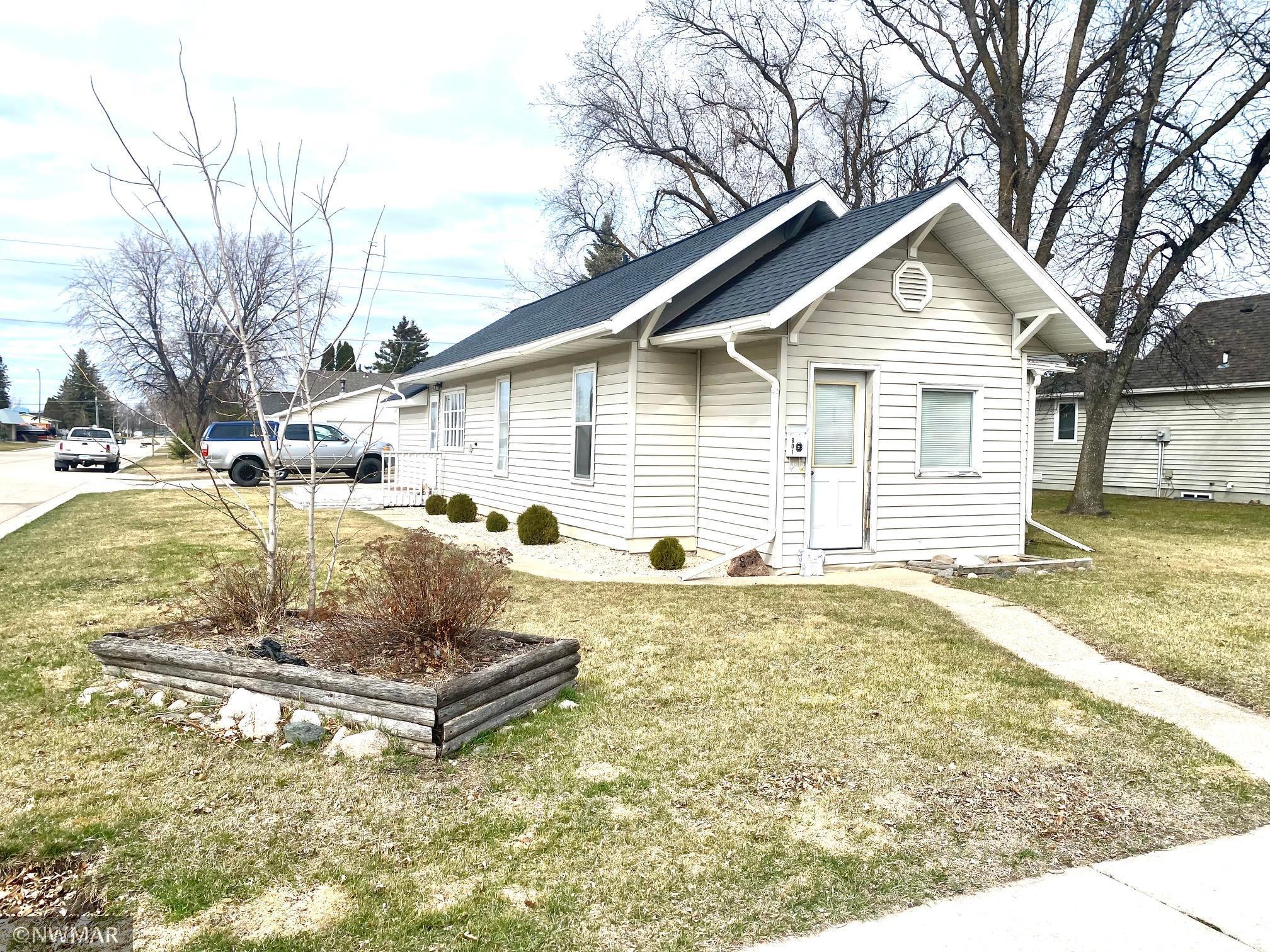 801 Center Street E, Roseau, MN 56751 MLS 5741174 Edina Realty