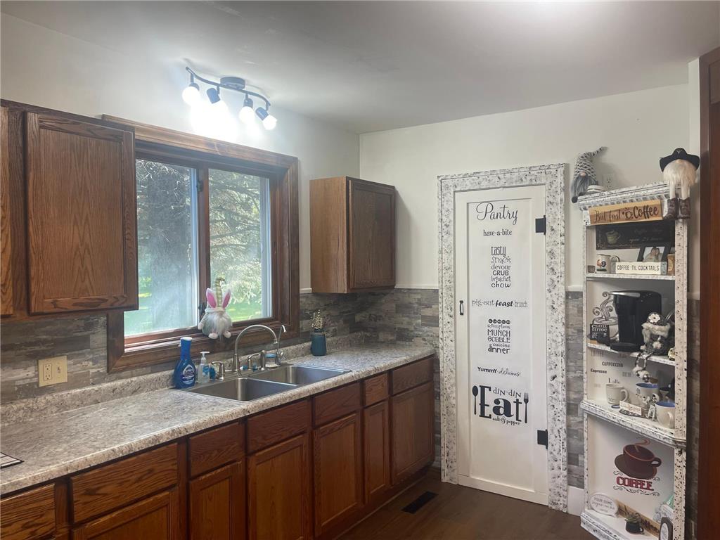 801 Center Street S Tracy MN 56175 6781043 image2