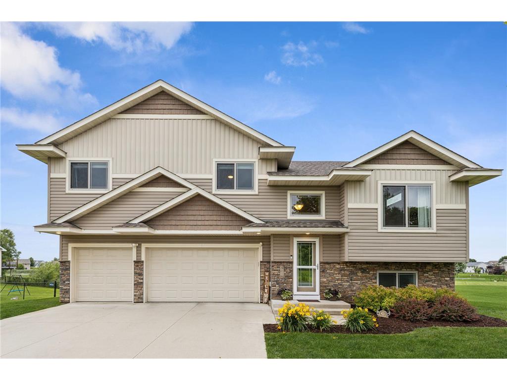 801 Dozer Circle Montrose MN 55363 6551122 image1