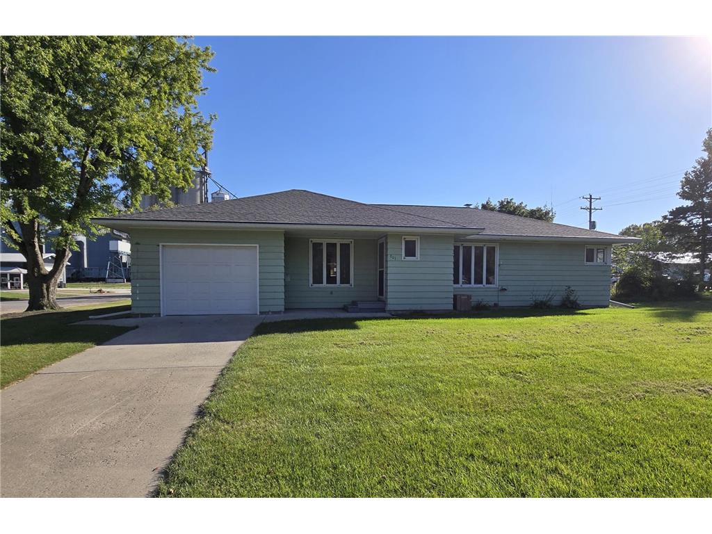 801 E Elm Avenue Olivia MN 56277 6795940 image1