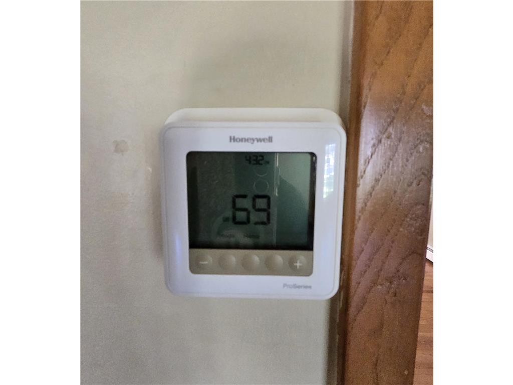 801 E Elm Avenue Olivia MN 56277 6795940 image22