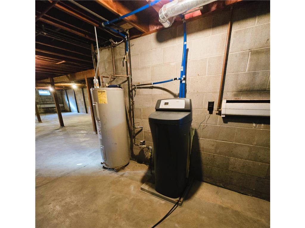 801 E Elm Avenue Olivia MN 56277 6795940 image24