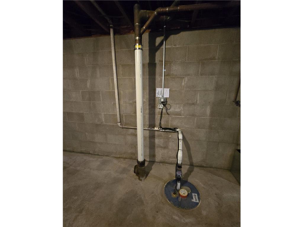 801 E Elm Avenue Olivia MN 56277 6795940 image26